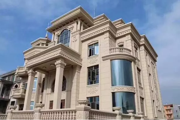 華喆仿石漆教你掌握這幾招，輕松鑒別水包砂質(zhì)量好壞