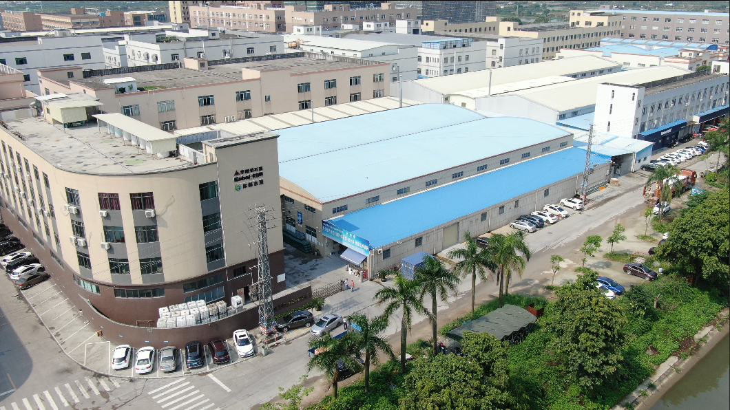 用真石漆裝修的建筑像特斯拉一樣頻頻踩雷？這些鍋誰來背？